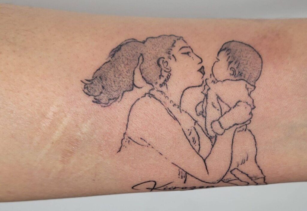 tattoo-while-breastfeeding