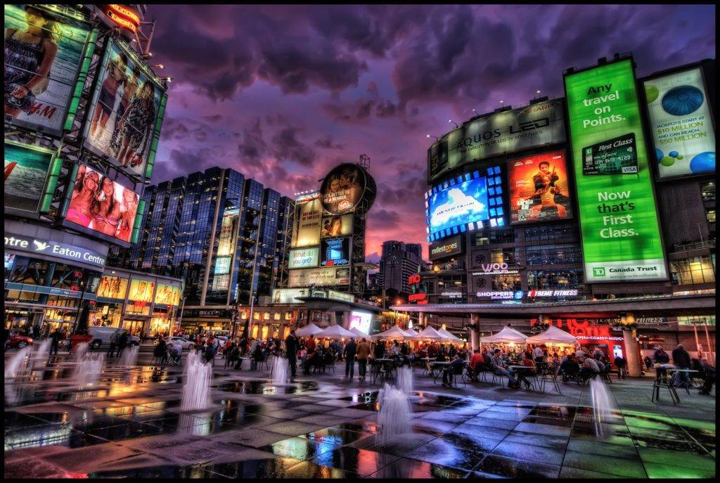 dundas-square-tattoo-shop