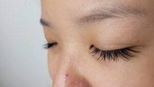 Mole Tattoos on the Face: The Rise of Modern Beauty Marks